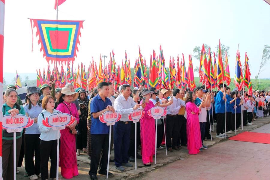 Anh-tin-bai