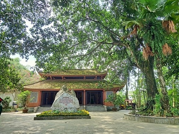 Anh-tin-bai