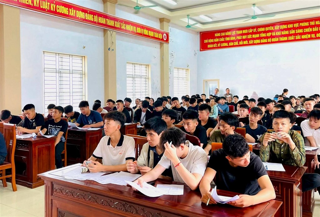 Anh-tin-bai
