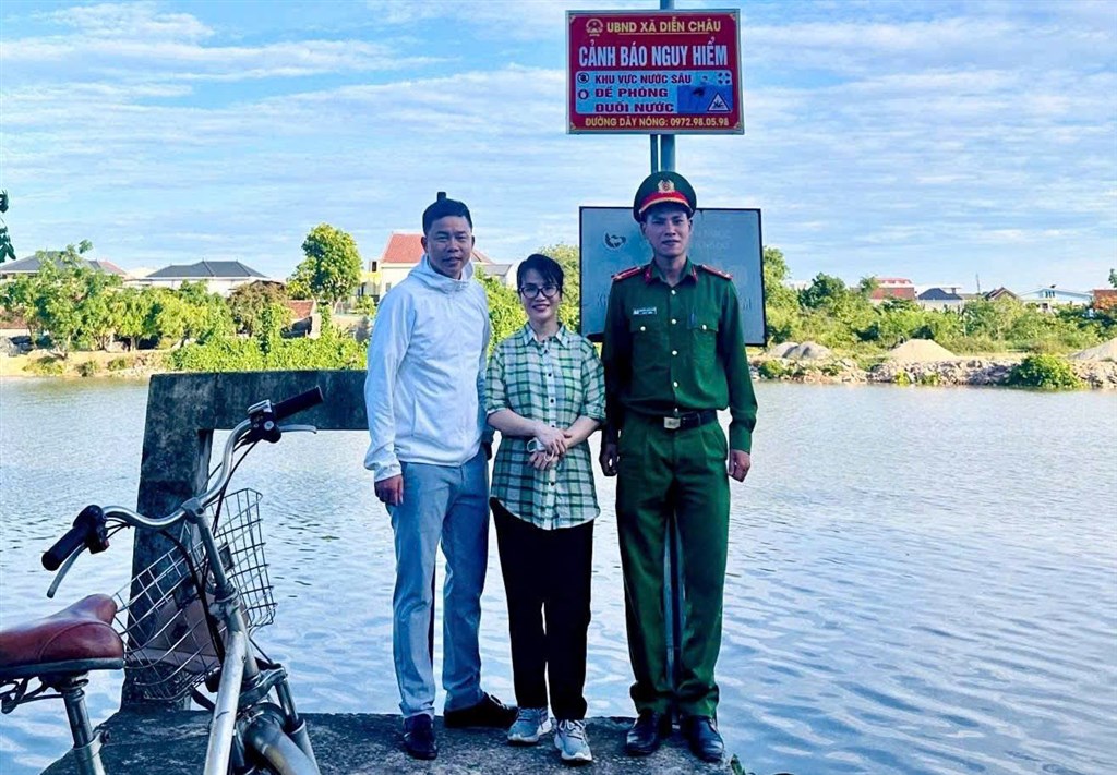 Anh-tin-bai