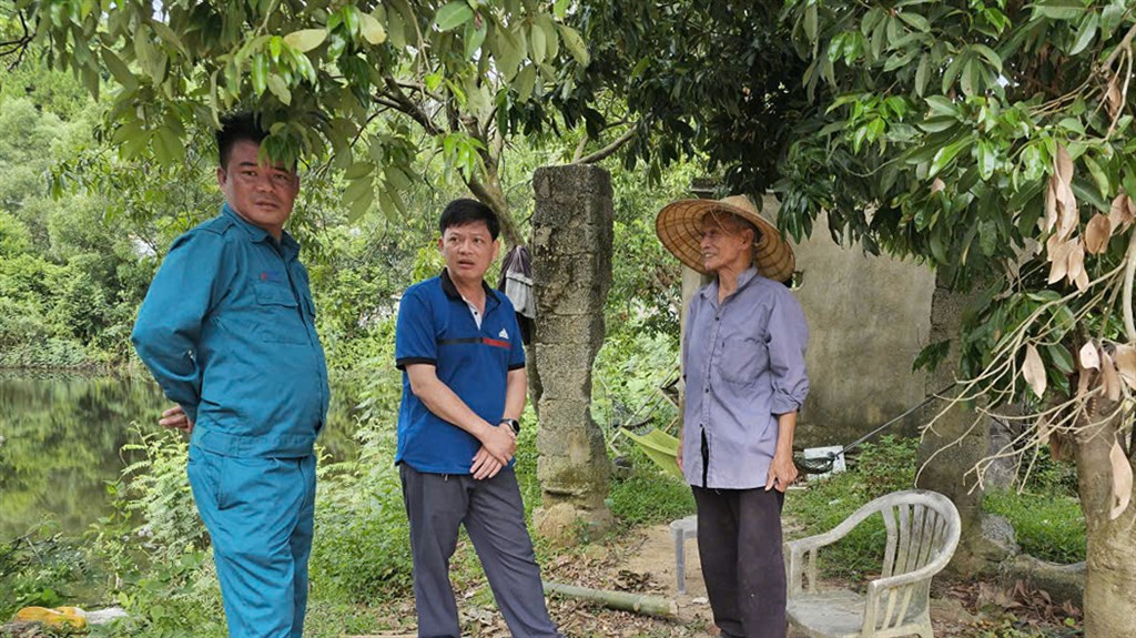 Anh-tin-bai
