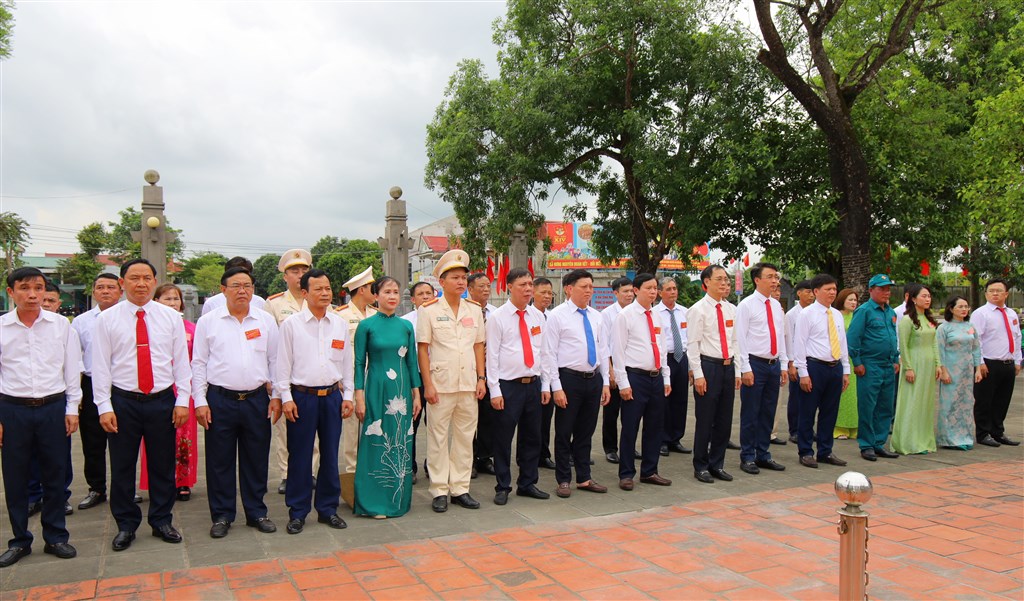 Anh-tin-bai