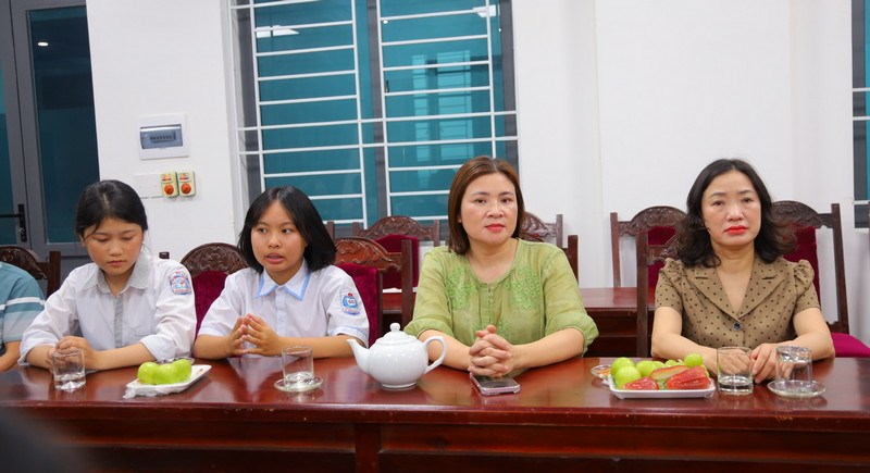 Anh-tin-bai
