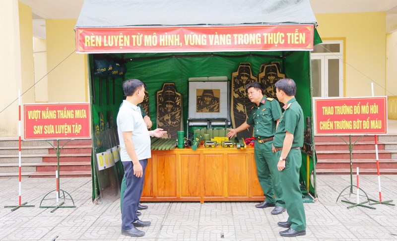 Anh-tin-bai