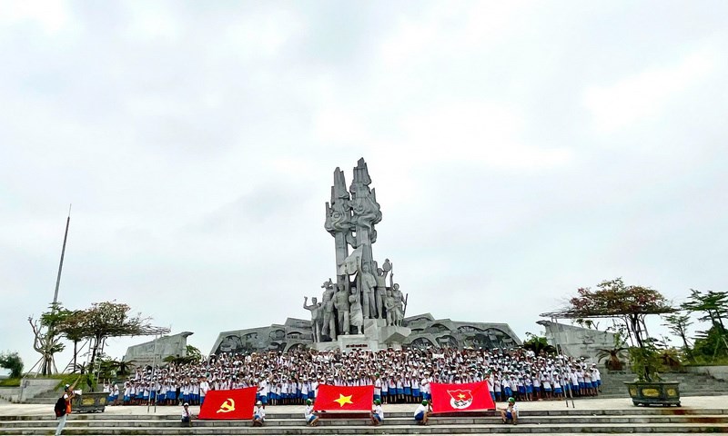 Anh-tin-bai