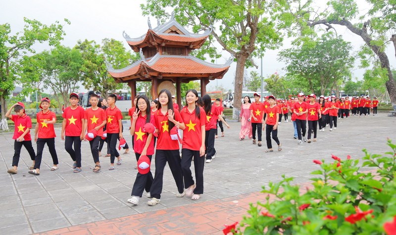Anh-tin-bai