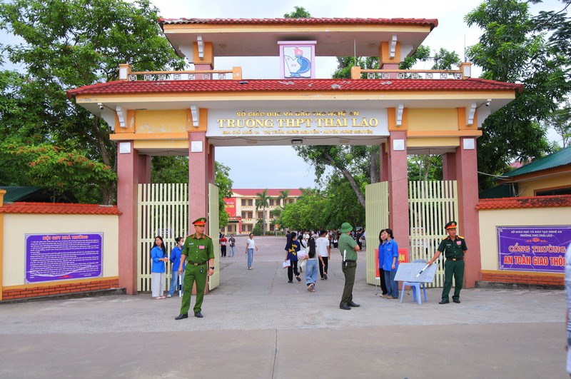 Anh-tin-bai
