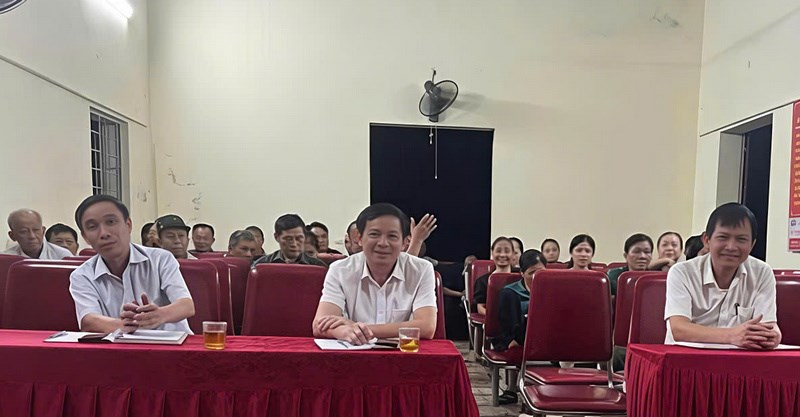 Anh-tin-bai