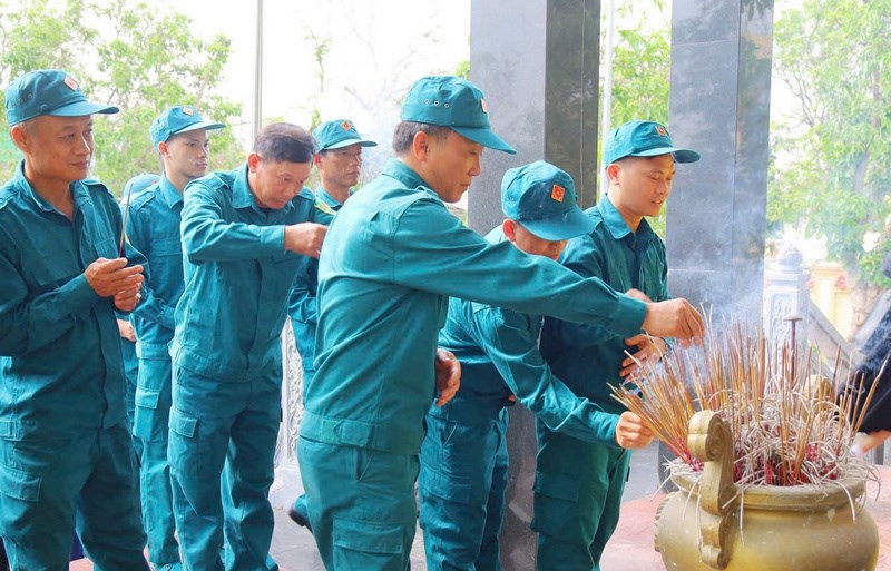 Anh-tin-bai