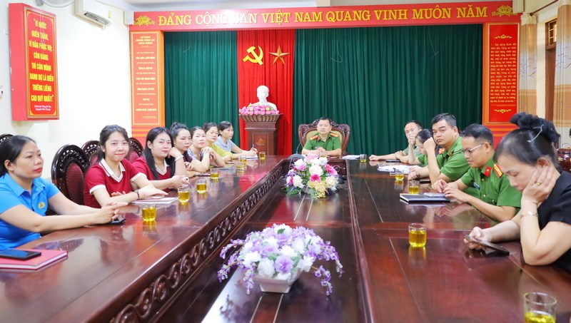 Anh-tin-bai