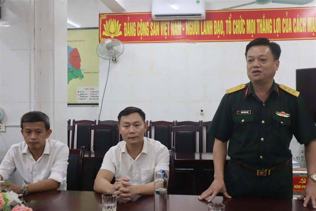 Anh-tin-bai