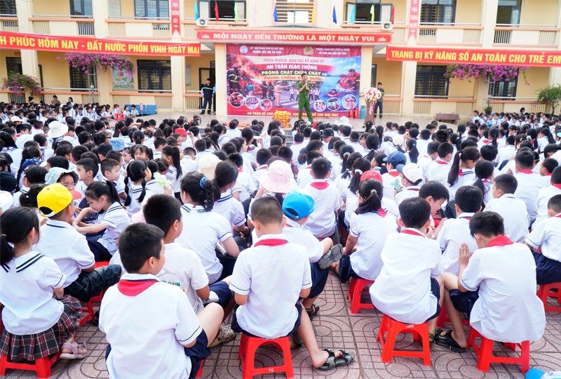 Anh-tin-bai