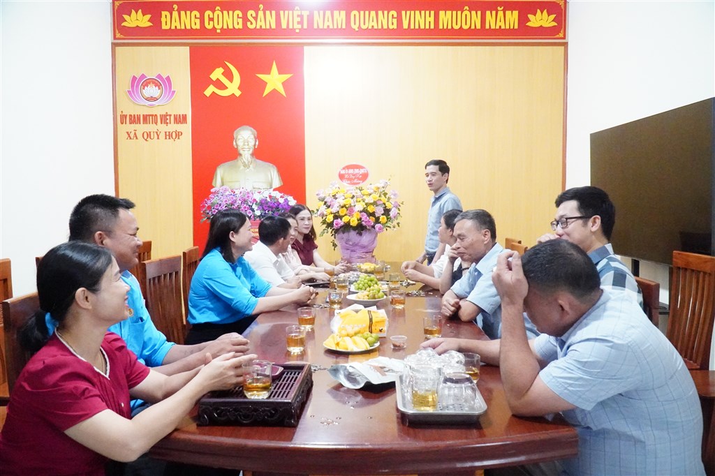 Anh-tin-bai
