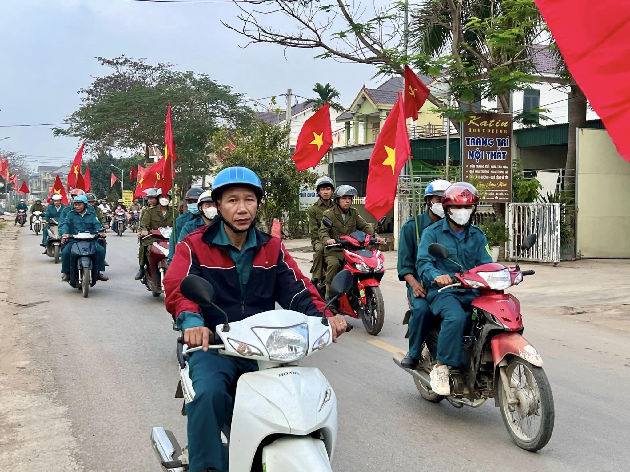 Anh-tin-bai