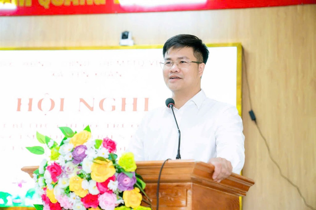 Anh-tin-bai