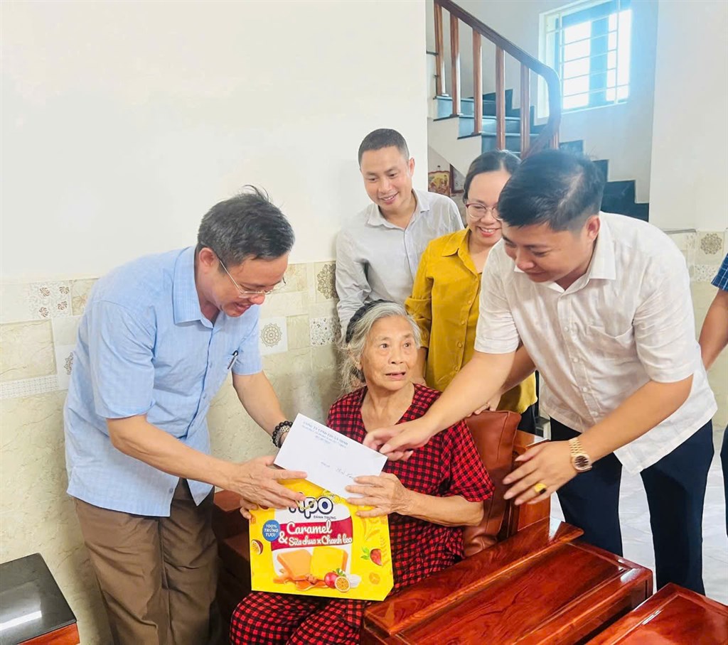 Anh-tin-bai