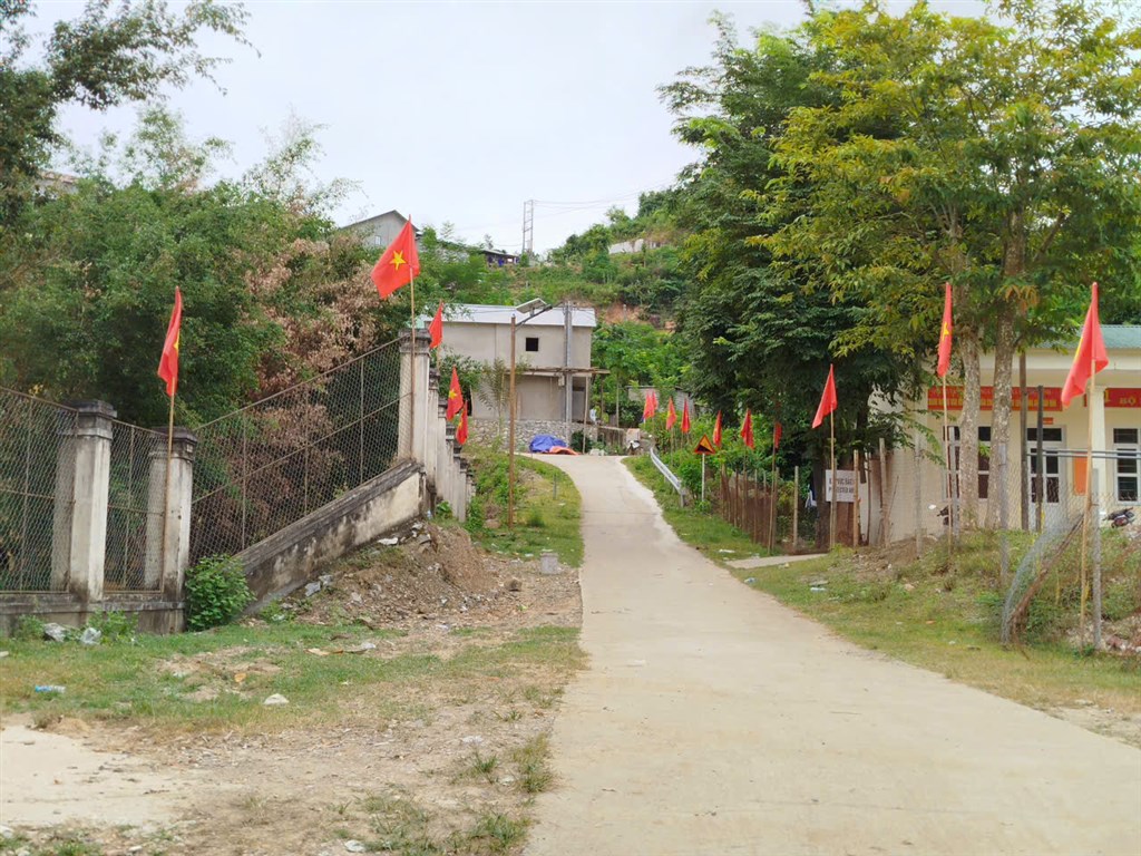 Anh-tin-bai