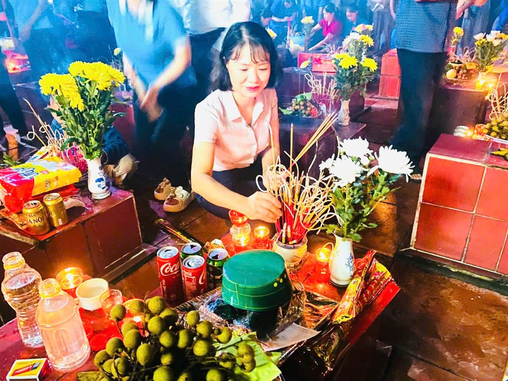 Anh-tin-bai