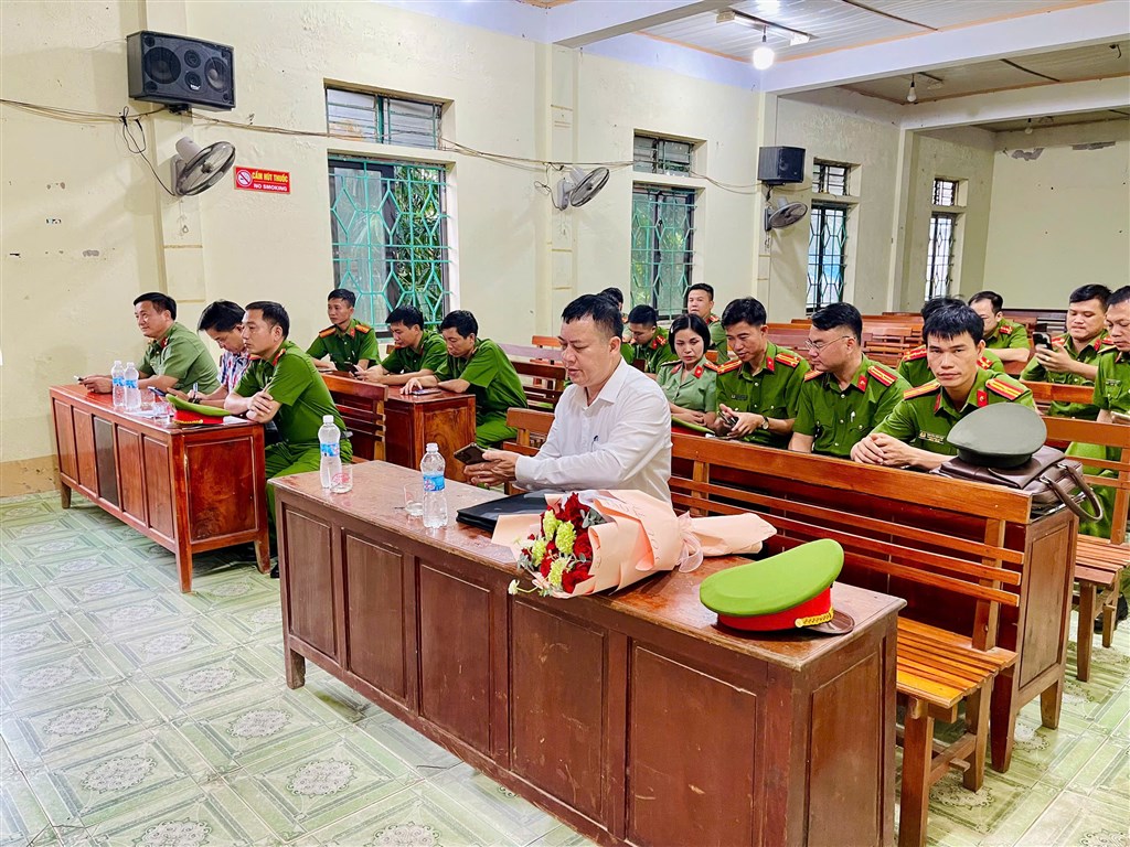 Anh-tin-bai