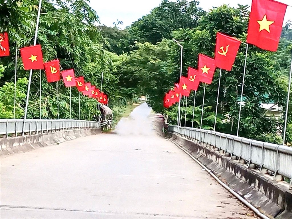 Anh-tin-bai