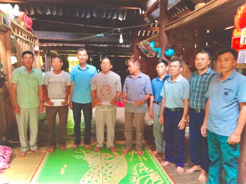 Anh-tin-bai