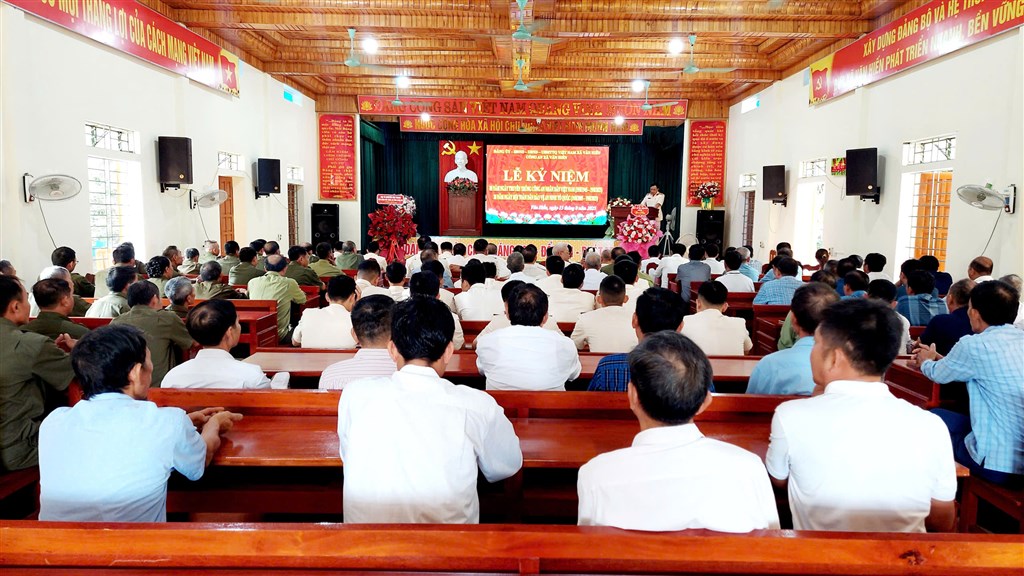 Xã Văn Hiến tổ chức Lễ kỷ niệm 80 năm ngày truyền thống Công an Nhân dân Việt Nam và 20 năm ngày Hội toàn dân bảo vệ An ninh Tổ quốc 