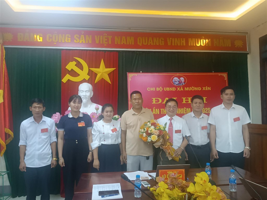 CHI BỘ UBND XÃ MƯỜNG XÉN TỔ CHỨC ĐẠI HỘI LẦN THỨ NHẤT, NHIỆM KỲ 2025–2030