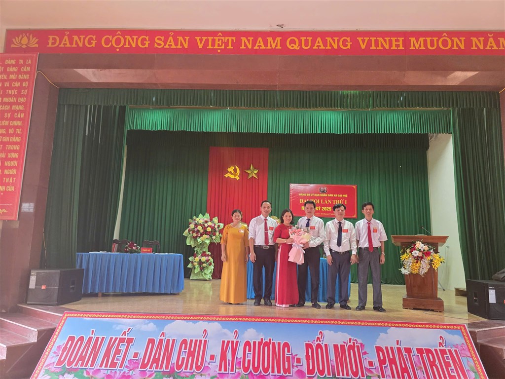 XÃ ĐẠI HUỆ: TỔ CHỨC THÀNH CÔNG ĐẠI HỘI ĐẢNG BỘ UBND XÃ LẦN THỨ NHẤT