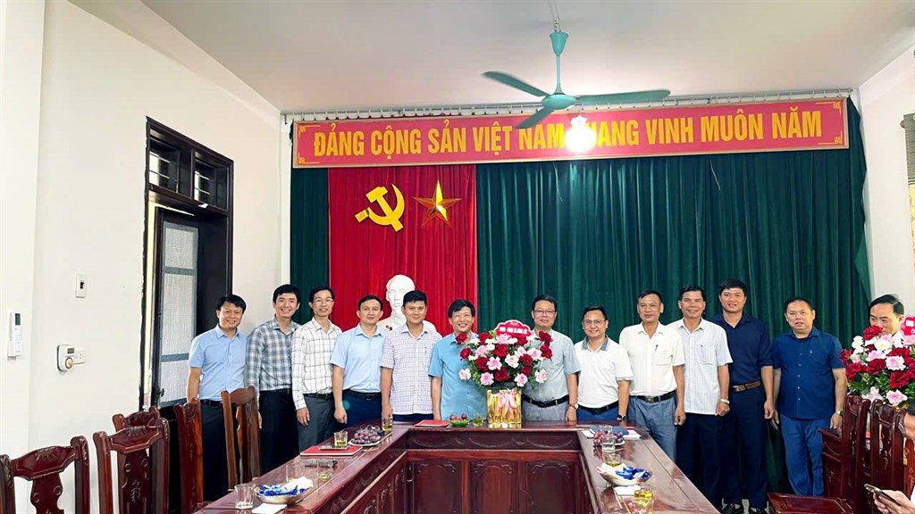 Anh-tin-bai