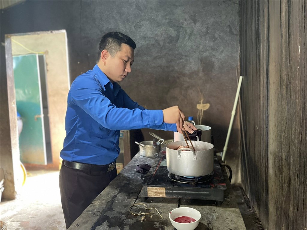 Anh-tin-bai
