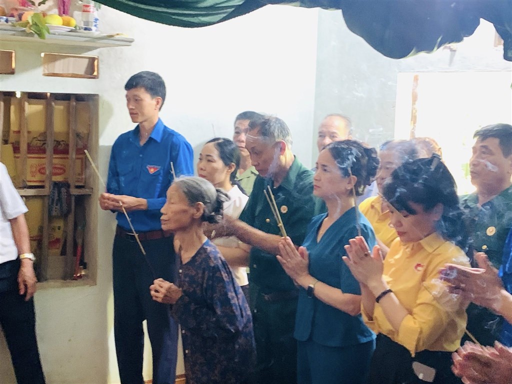Tây Hiếu tổ chức hoạt động tri ân, chăm lo gia đình chính sách tại khối Tân An