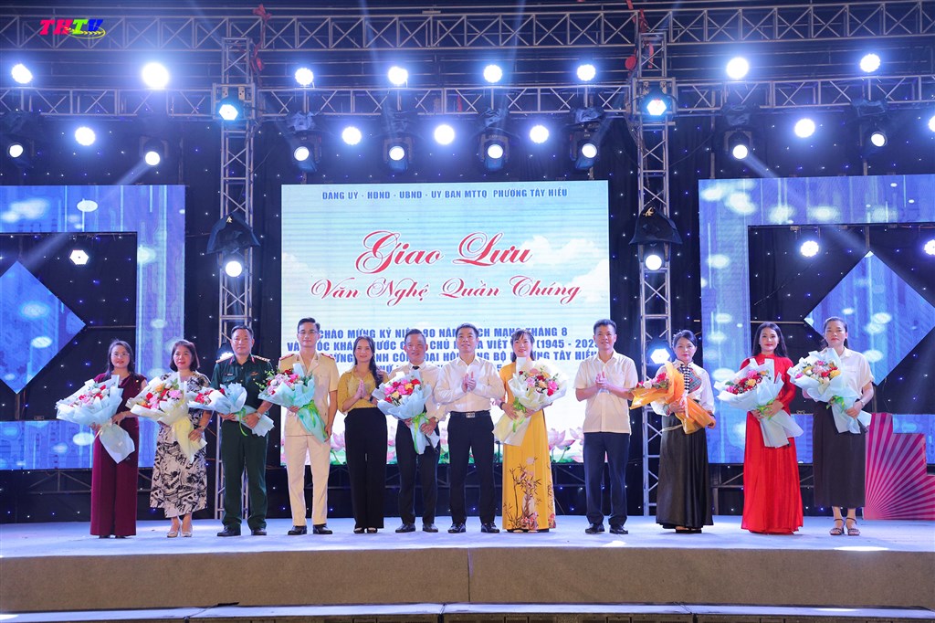 Phường Tây Hiếu tổ chức giao lưu văn nghệ quần chúng chào mừng kỷ niệm 80 năm cách mạng tháng 8 và Quốc khánh 2/9