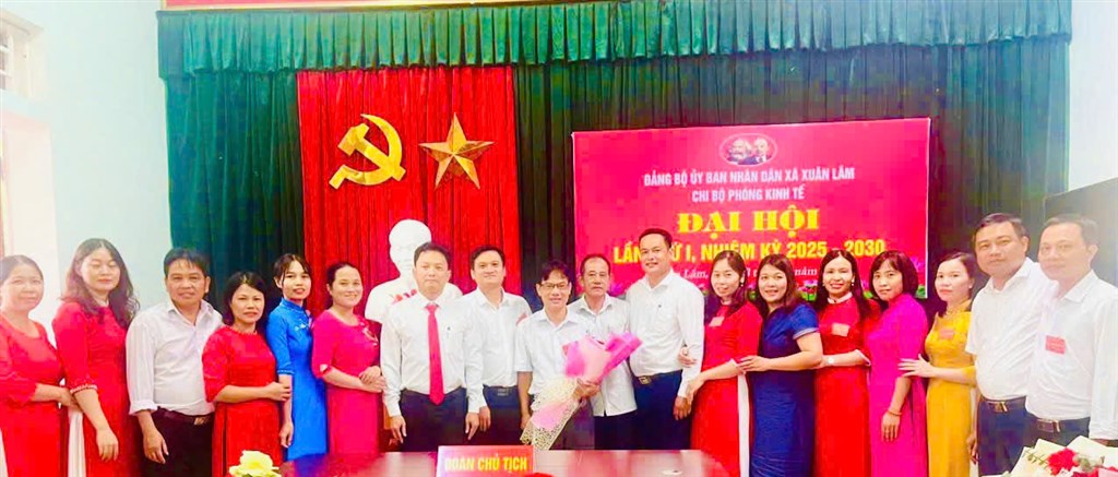 CHI BỘ PHÒNG KINH TẾ XÃ XUÂN LÂM TỔ CHỨC ĐẠI HỘI CHI BỘ LẦN THỨ I, NHIỆM KỲ 2025 - 2030