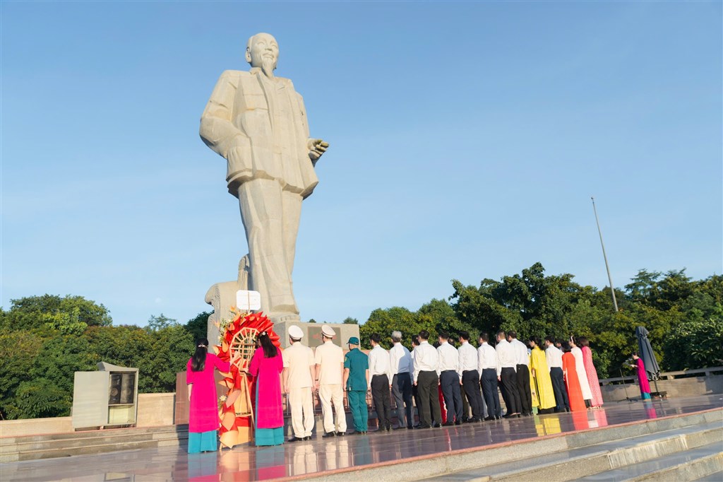 Anh-tin-bai