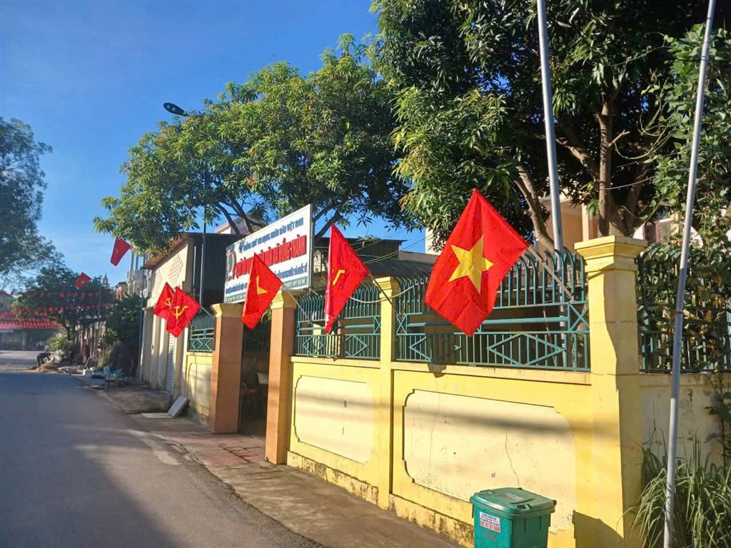 Anh-tin-bai
