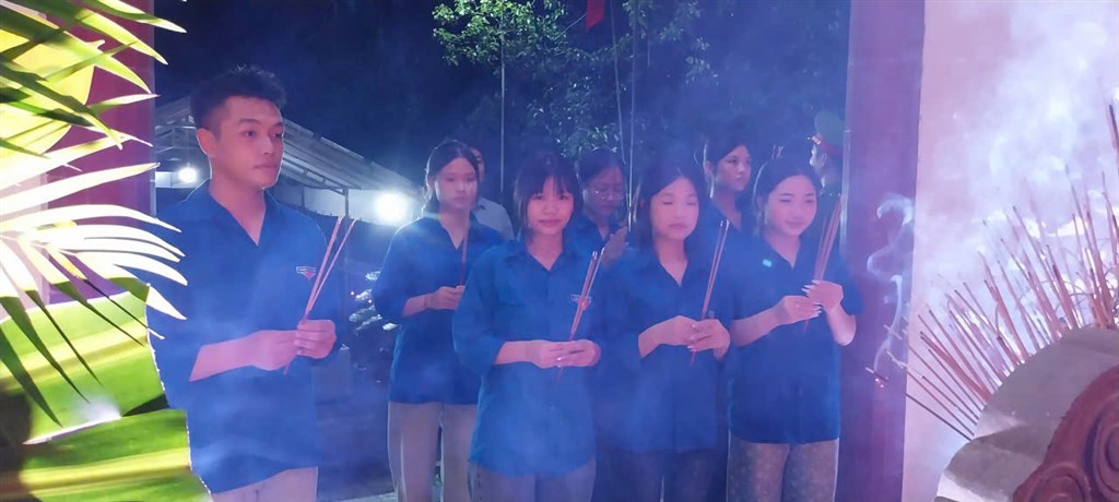 Anh-tin-bai