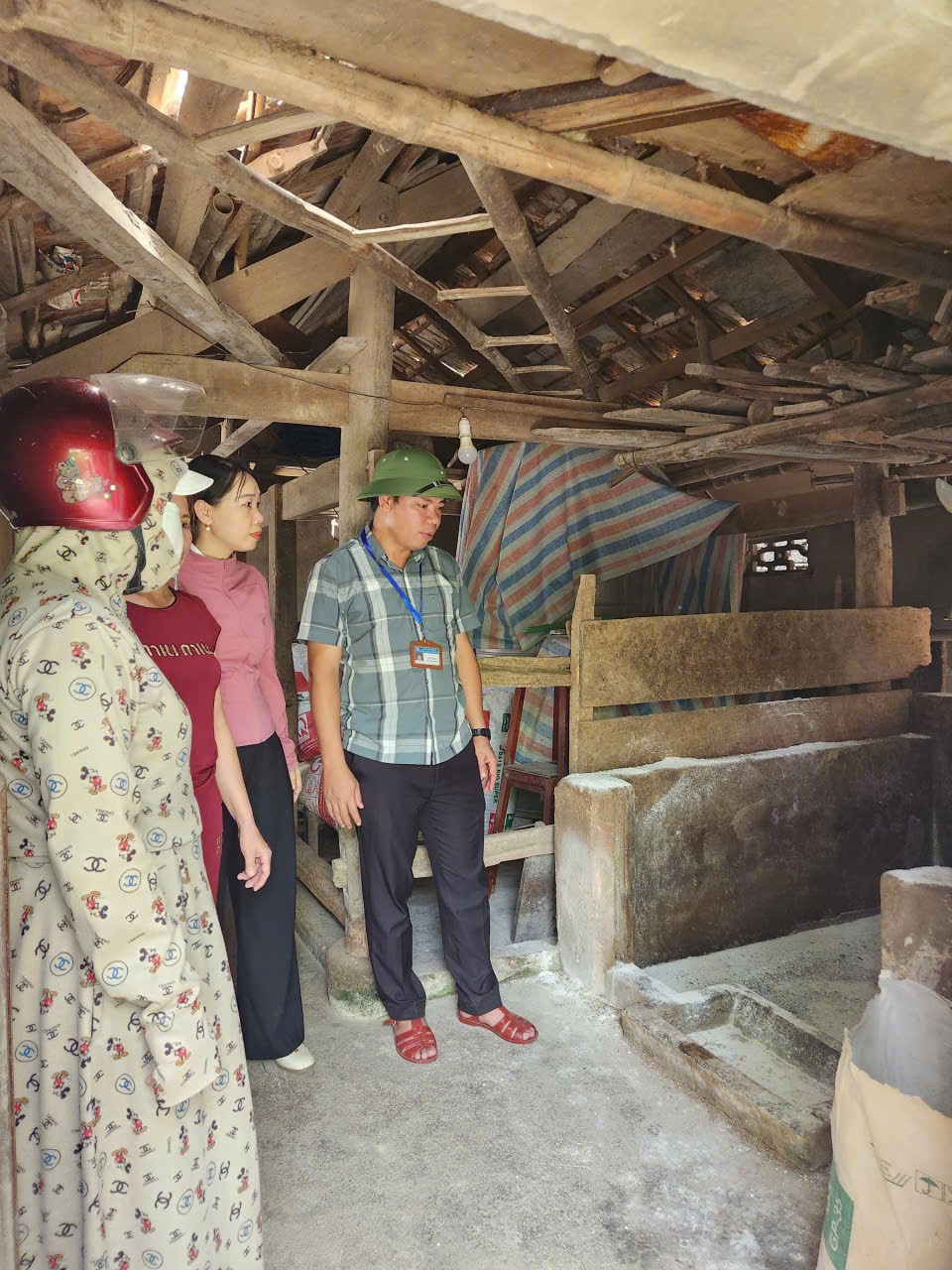 Anh-tin-bai