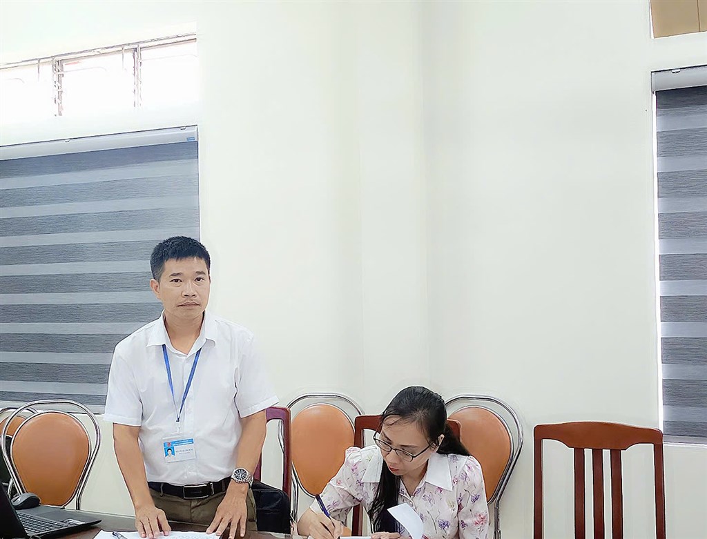 Anh-tin-bai