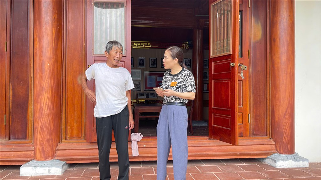 Anh-tin-bai