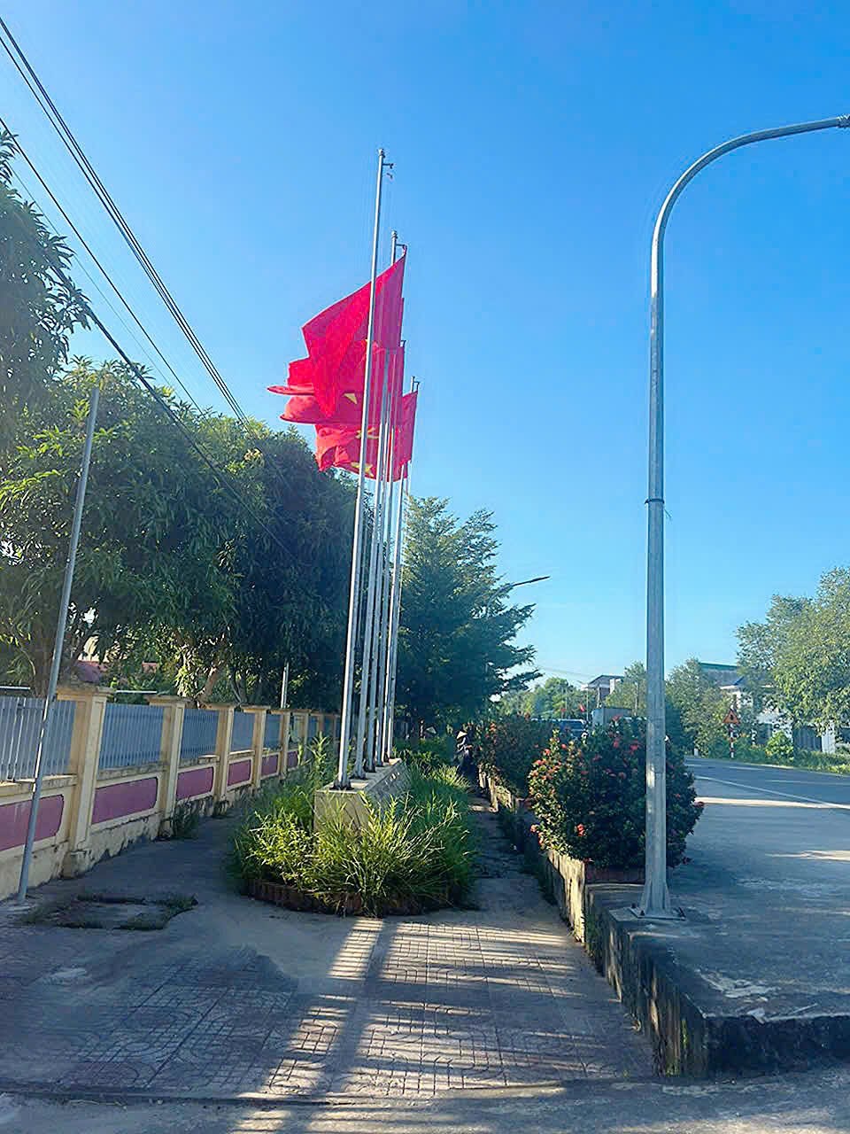 Anh-tin-bai