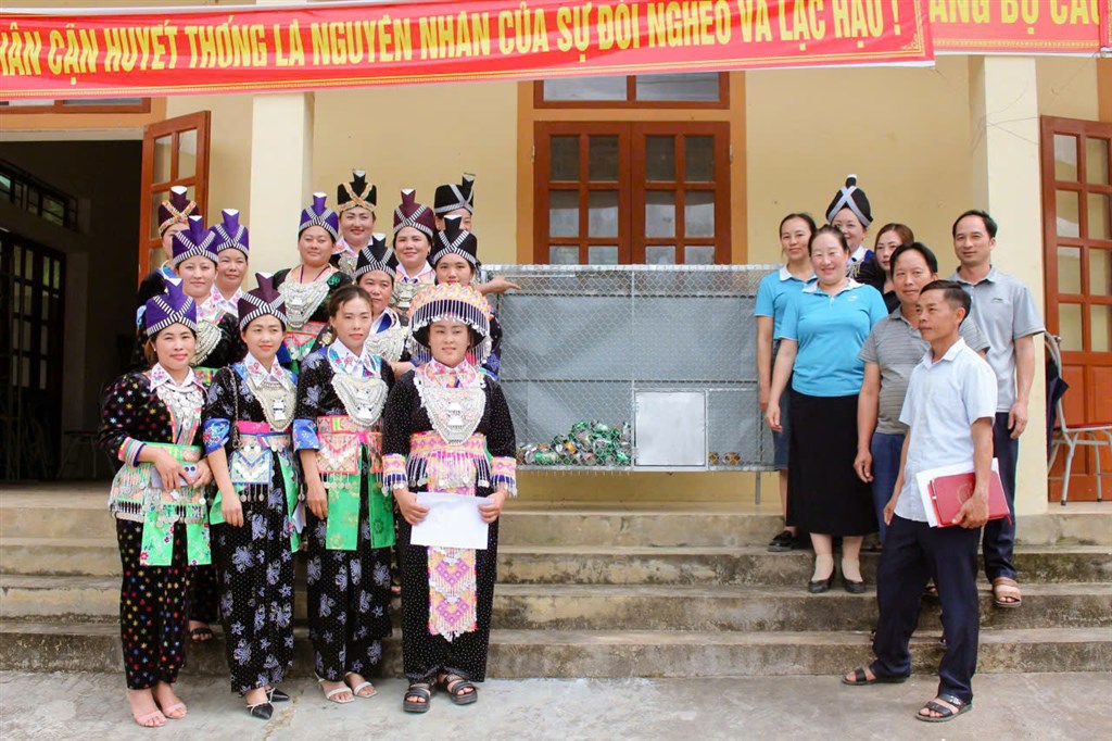 Anh-tin-bai