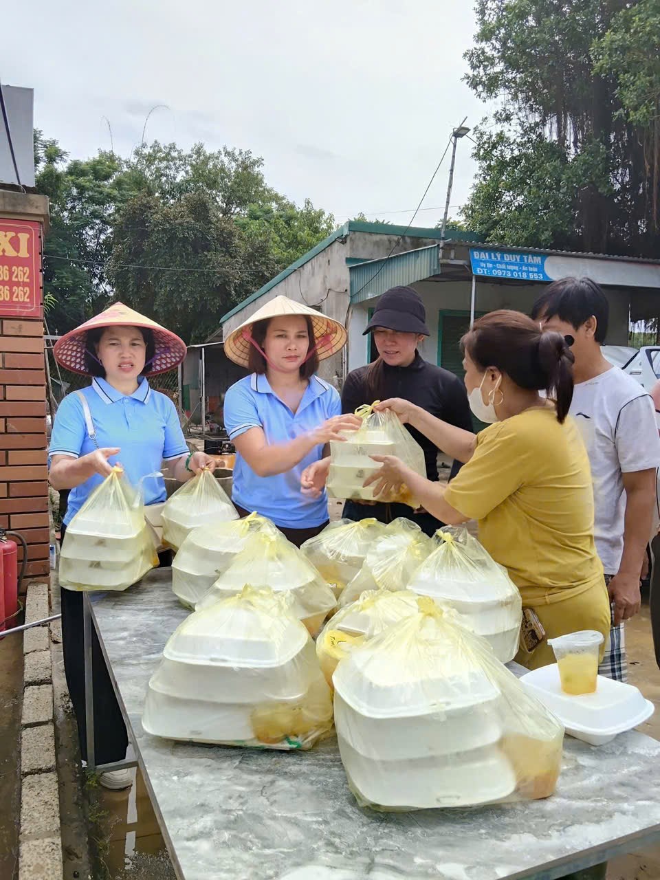 Anh-tin-bai