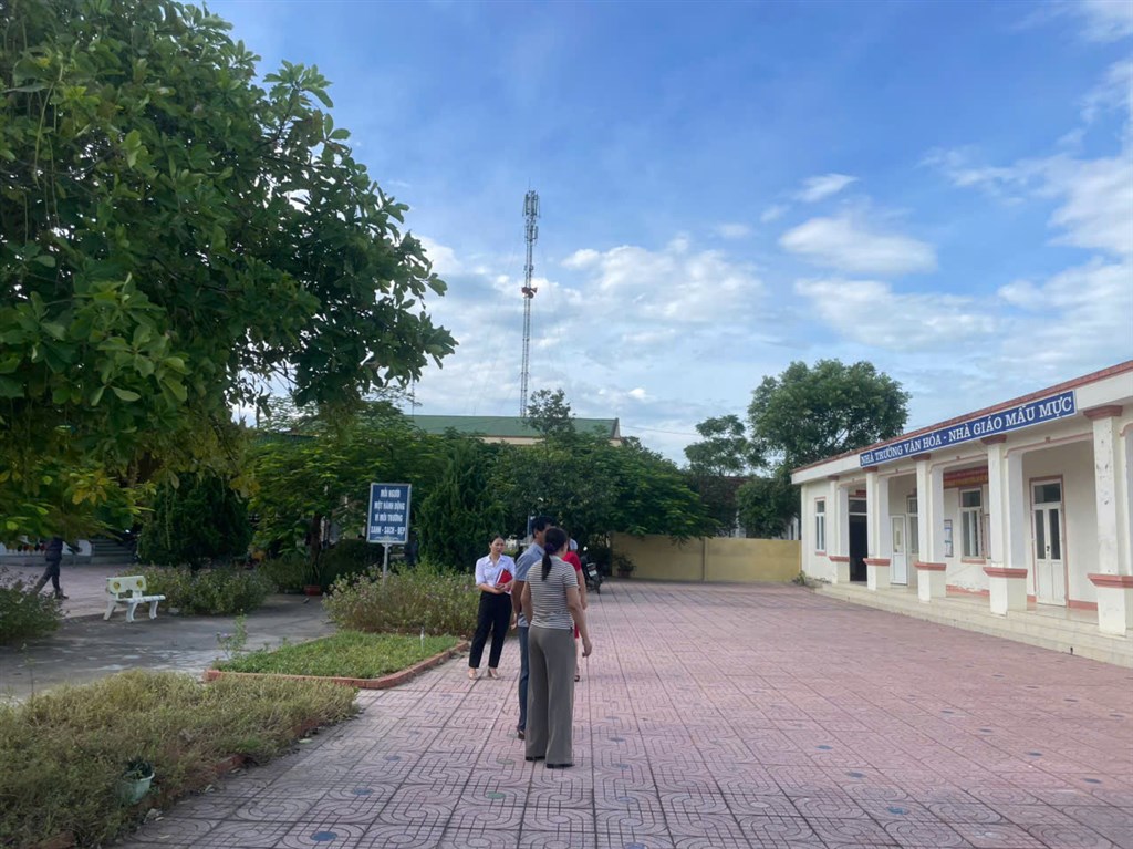 Anh-tin-bai