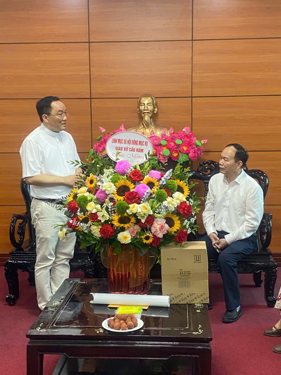Anh-tin-bai