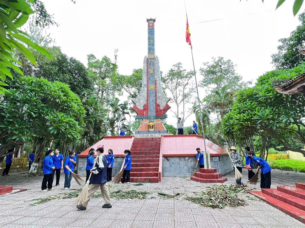 Anh-tin-bai