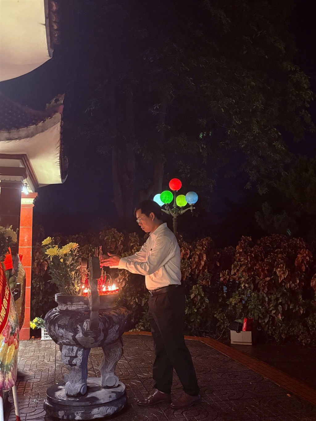 Anh-tin-bai