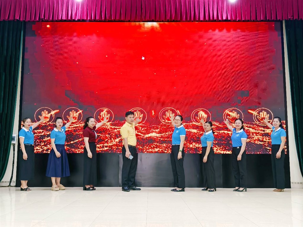 Anh-tin-bai