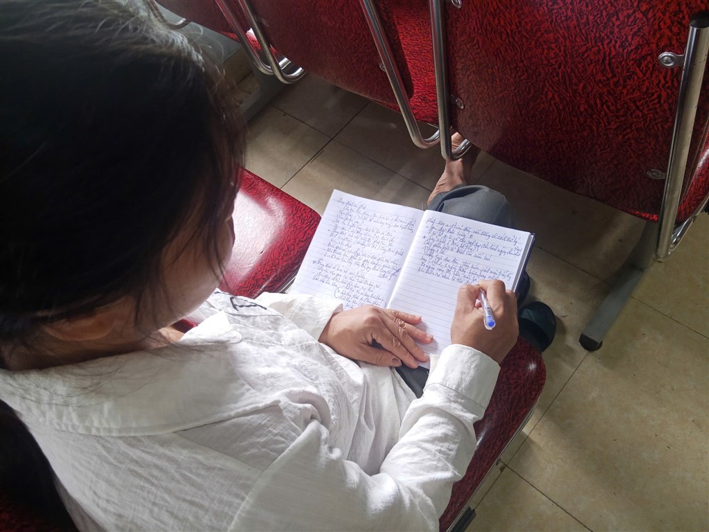 Anh-tin-bai