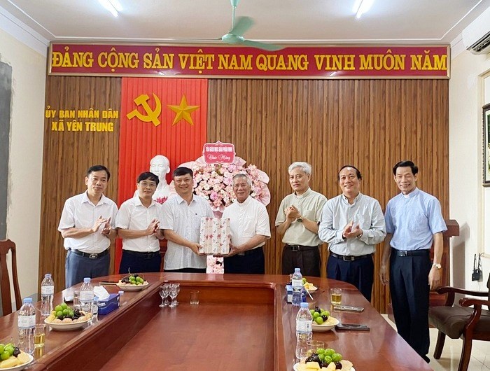Anh-tin-bai