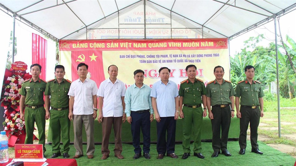 Anh-tin-bai